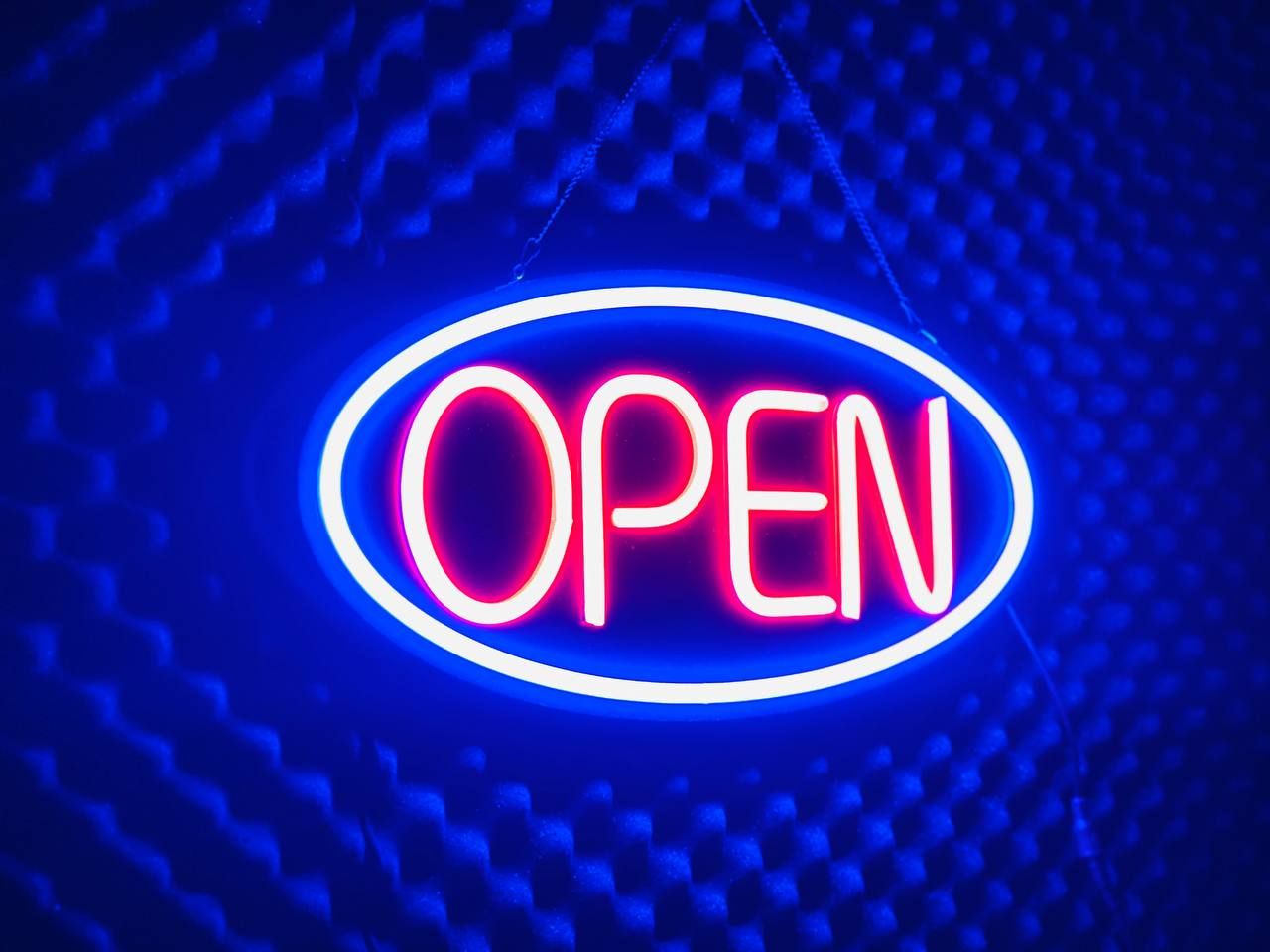 gearup_open10_neon_business_sign_for_shop_restaurant_pharmacy_cafe